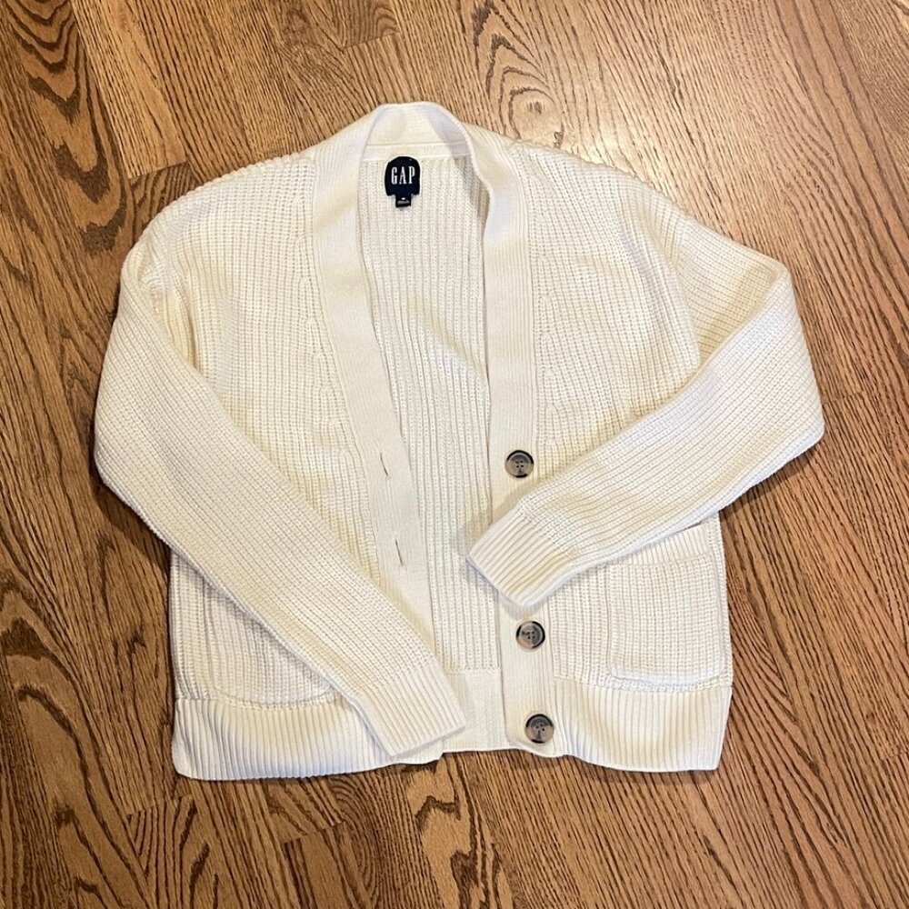 Gap Cardigan - Picture 2 of 7